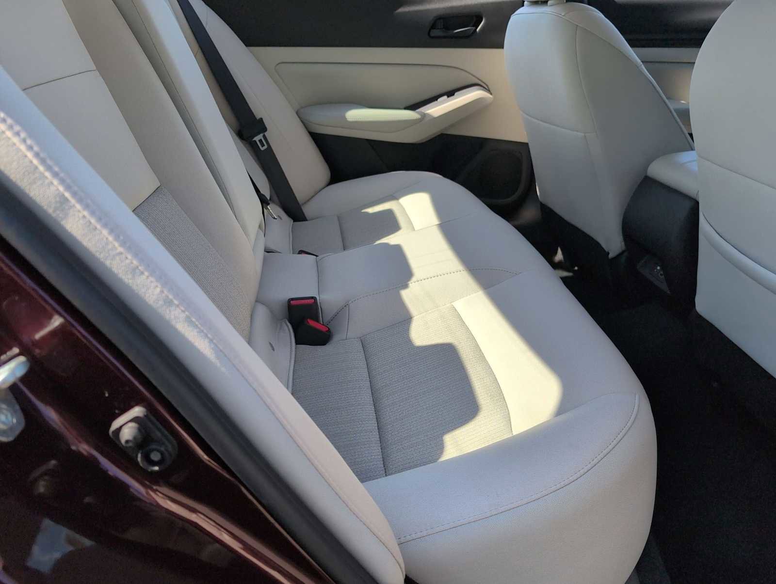 Used 2024 Nissan Altima 2.5 SV image 19