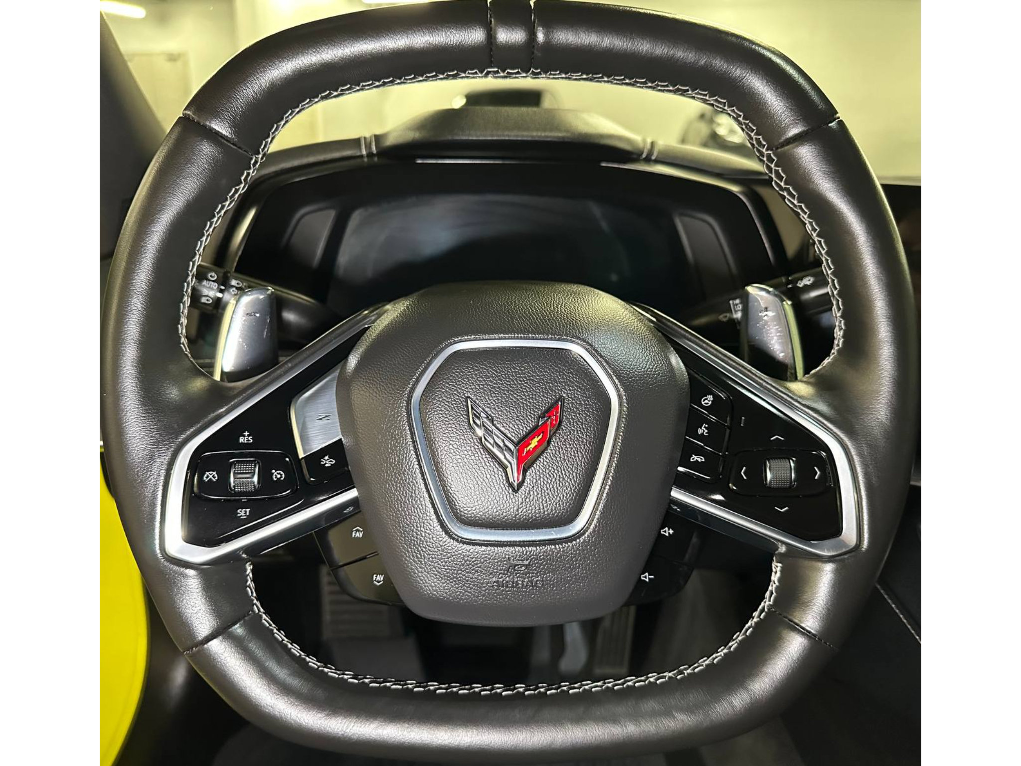 Used 2024 Chevrolet Corvette Stingray Preferred Cpe w/ Z51 Performance Package RWD image 23