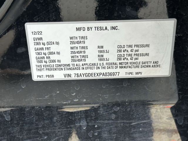 Used 2023 Tesla Model Y Long Range AWD/4WD image 30