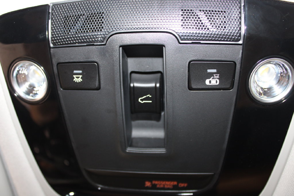 Used 2025 Kia Seltos EX w/ EX Sunroof Package FWD image 48