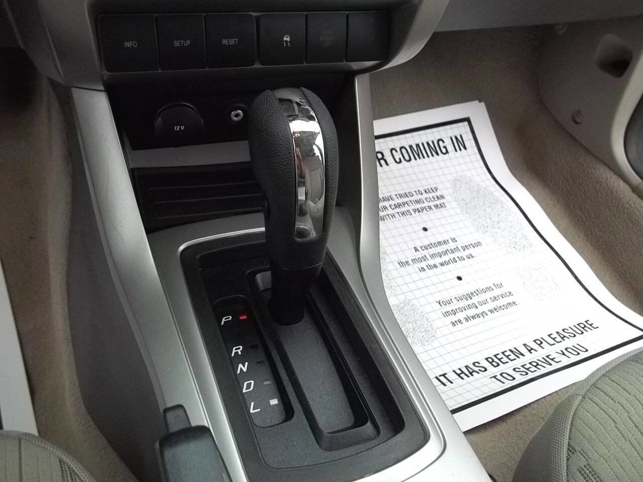 Used 2010 Ford Focus SE image 20