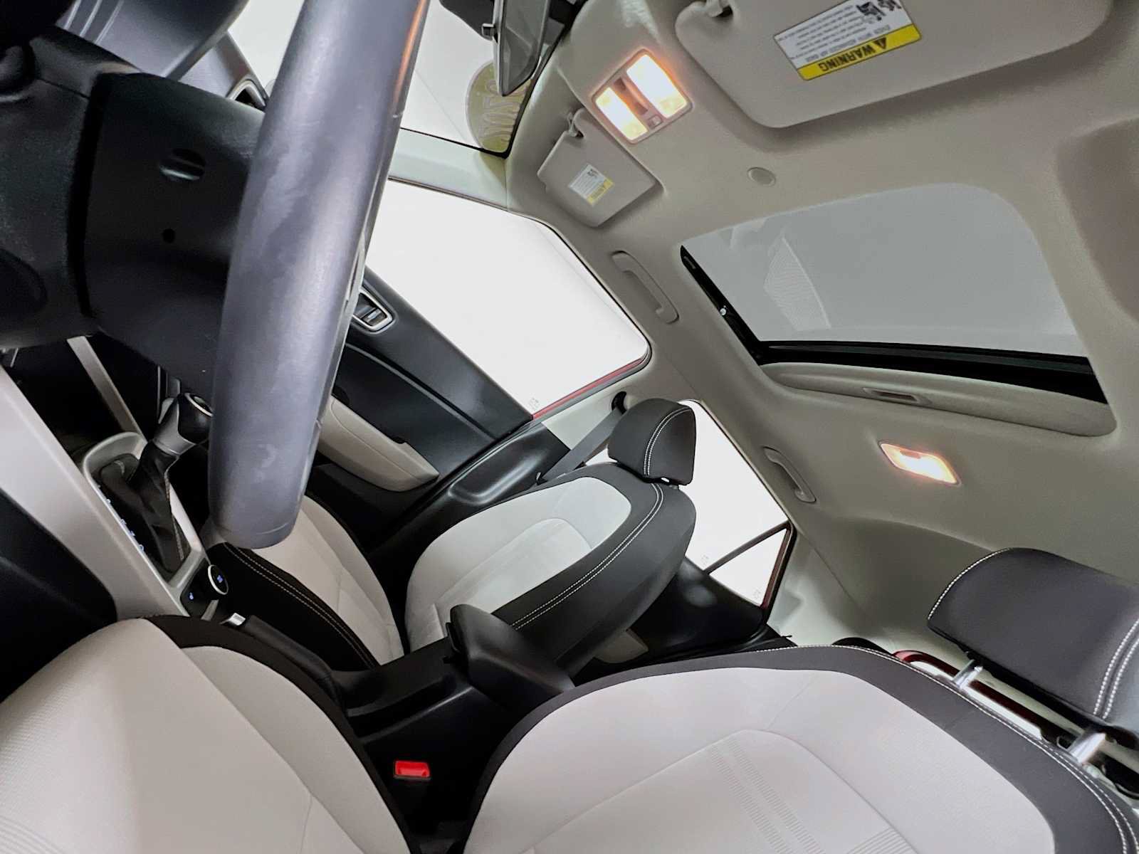 Certified 2026 Hyundai Venue SEL FWD image 22