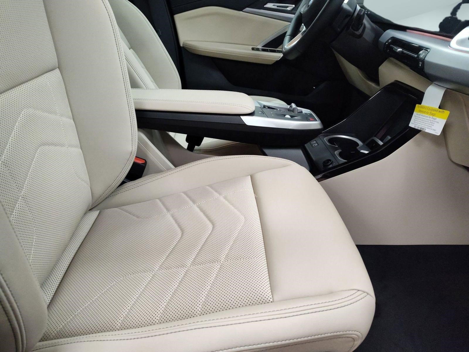 Used 2025 BMW X1 xDrive28i w/ Premium Package image 25