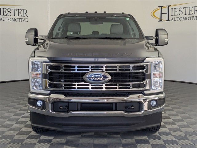 Used 2024 Ford F350 XLT image 3