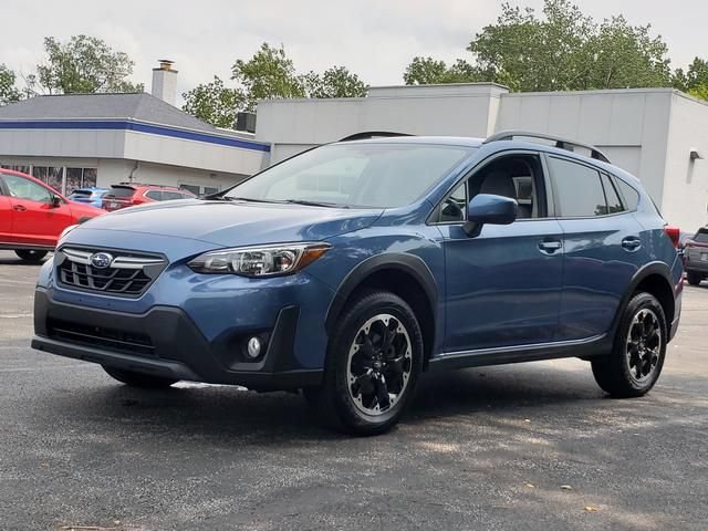 Certified 2022 Subaru Crosstrek 2.0i Premium AWD/4WD image 8