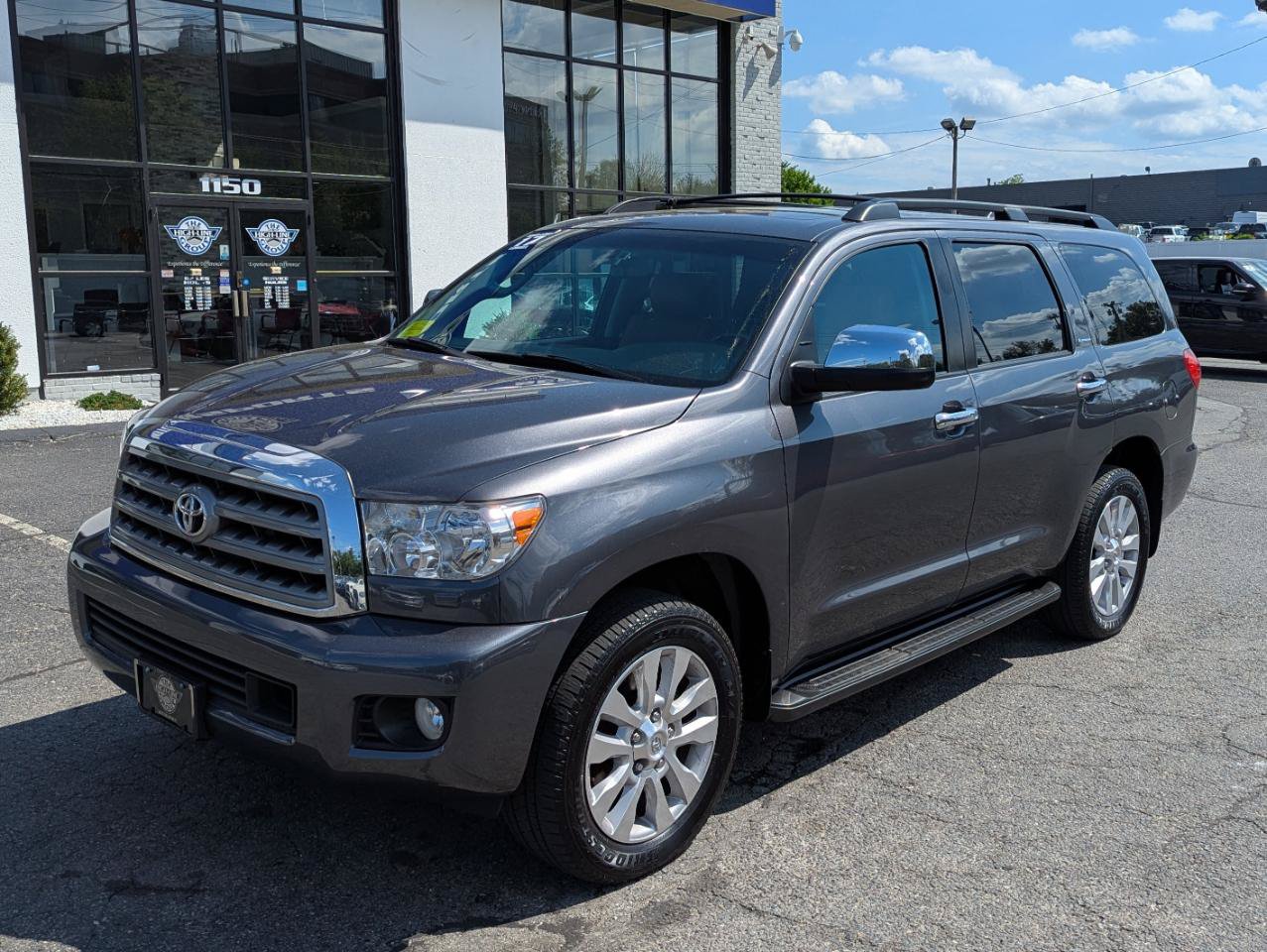 Used 2017 Toyota Sequoia Platinum AWD/4WD image 2