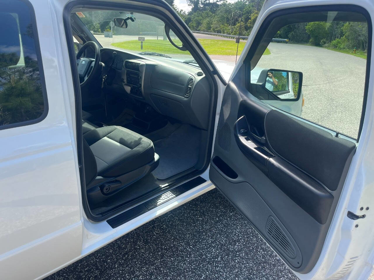 Used 2011 Ford Ranger XLT image 16