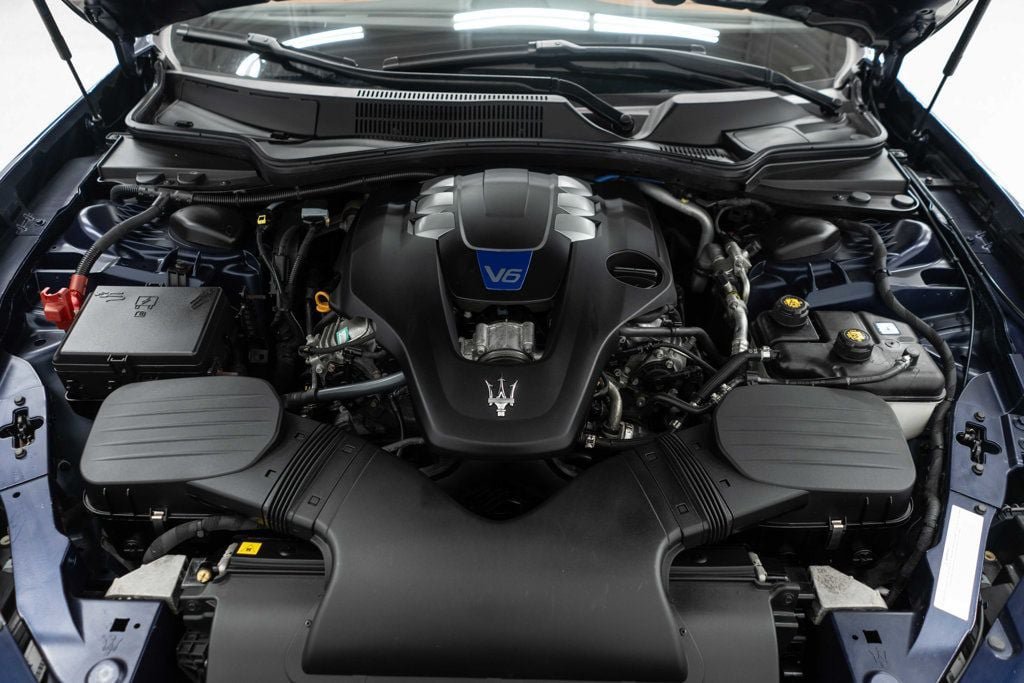 Used 2018 Maserati Ghibli S GranLusso RWD image 35