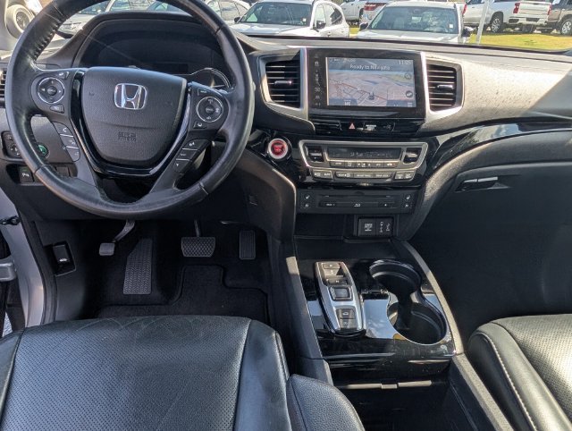 Used 2017 Honda Pilot Elite image 19