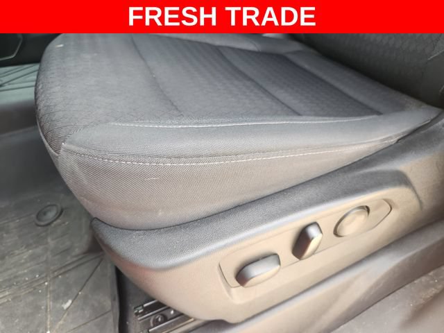 Used 2022 Chevrolet Silverado 1500 LT w/ Protection Package RWD image 23