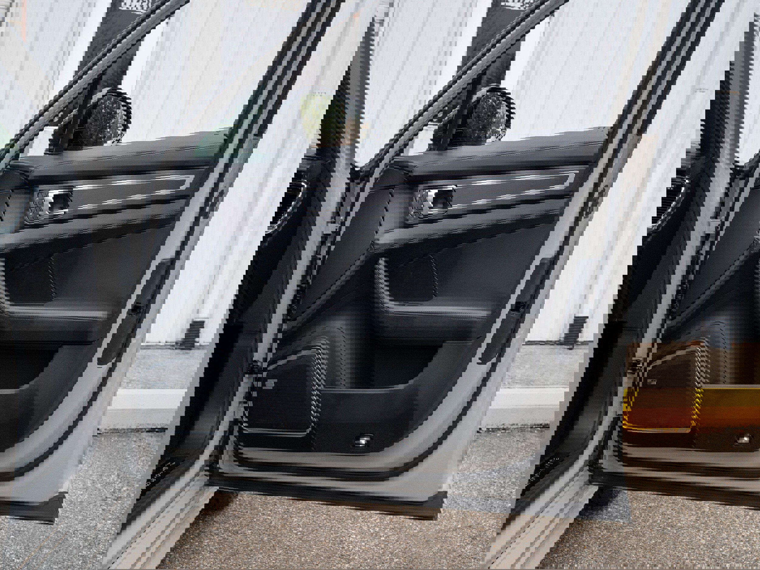 Used 2022 Porsche Panamera GTS w/ Premium Package image 29