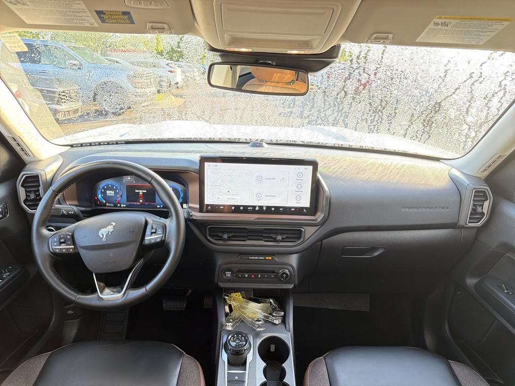 Used 2025 Ford Bronco Sport Outer Banks w/ Outer Banks Tech Package+ AWD/4WD image 19