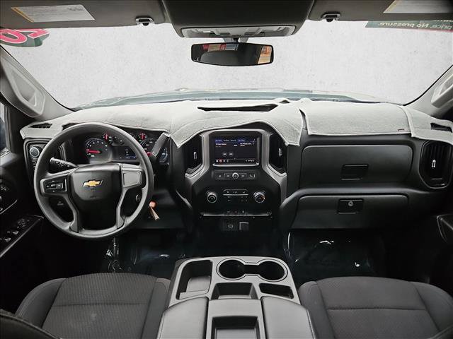 Used 2020 Chevrolet Silverado 1500 Custom w/ Custom Value Package AWD/4WD image 18