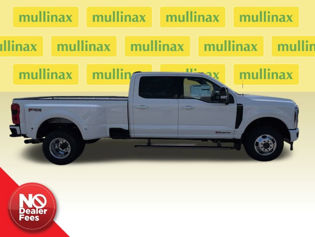 New 2026 Ford F350 Platinum w/ FX4 Off-Road Package image 2