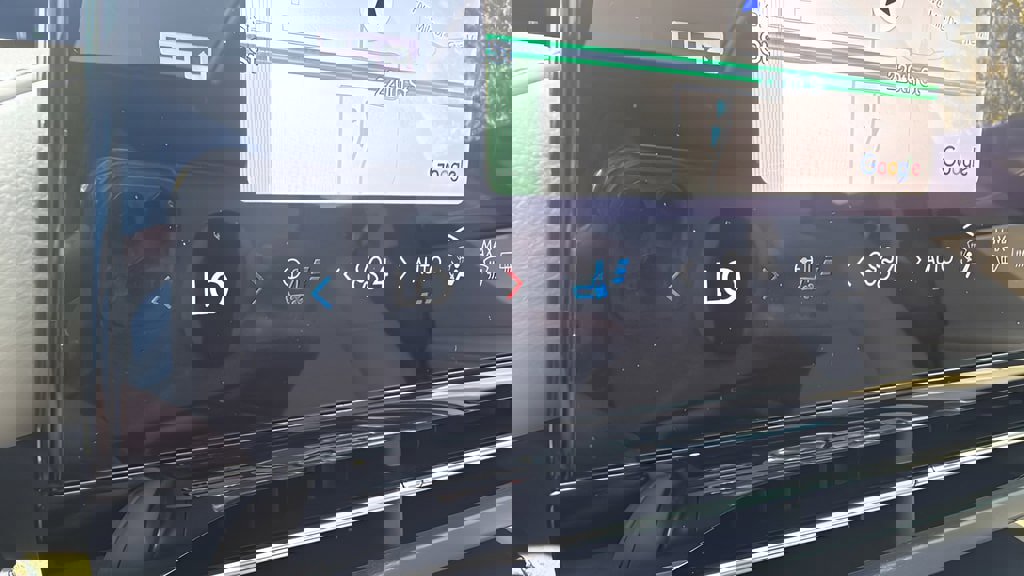 Used 2025 Lincoln Nautilus Reserve image 21