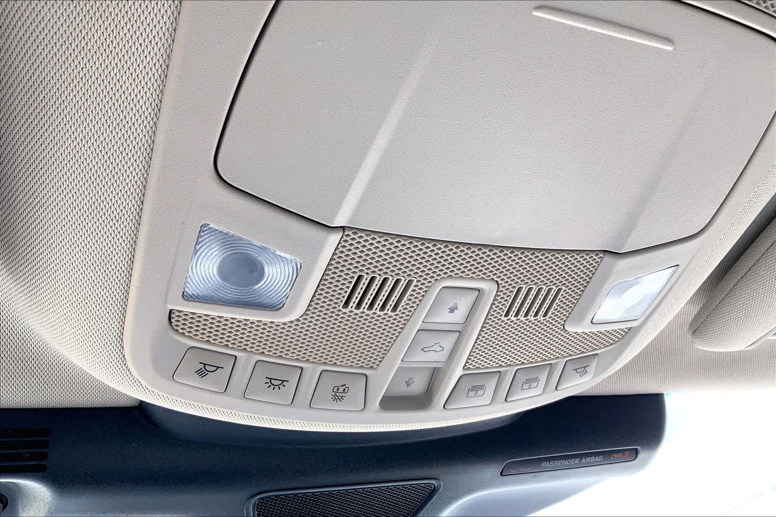 Used 2022 Lincoln Nautilus Reserve AWD/4WD image 35