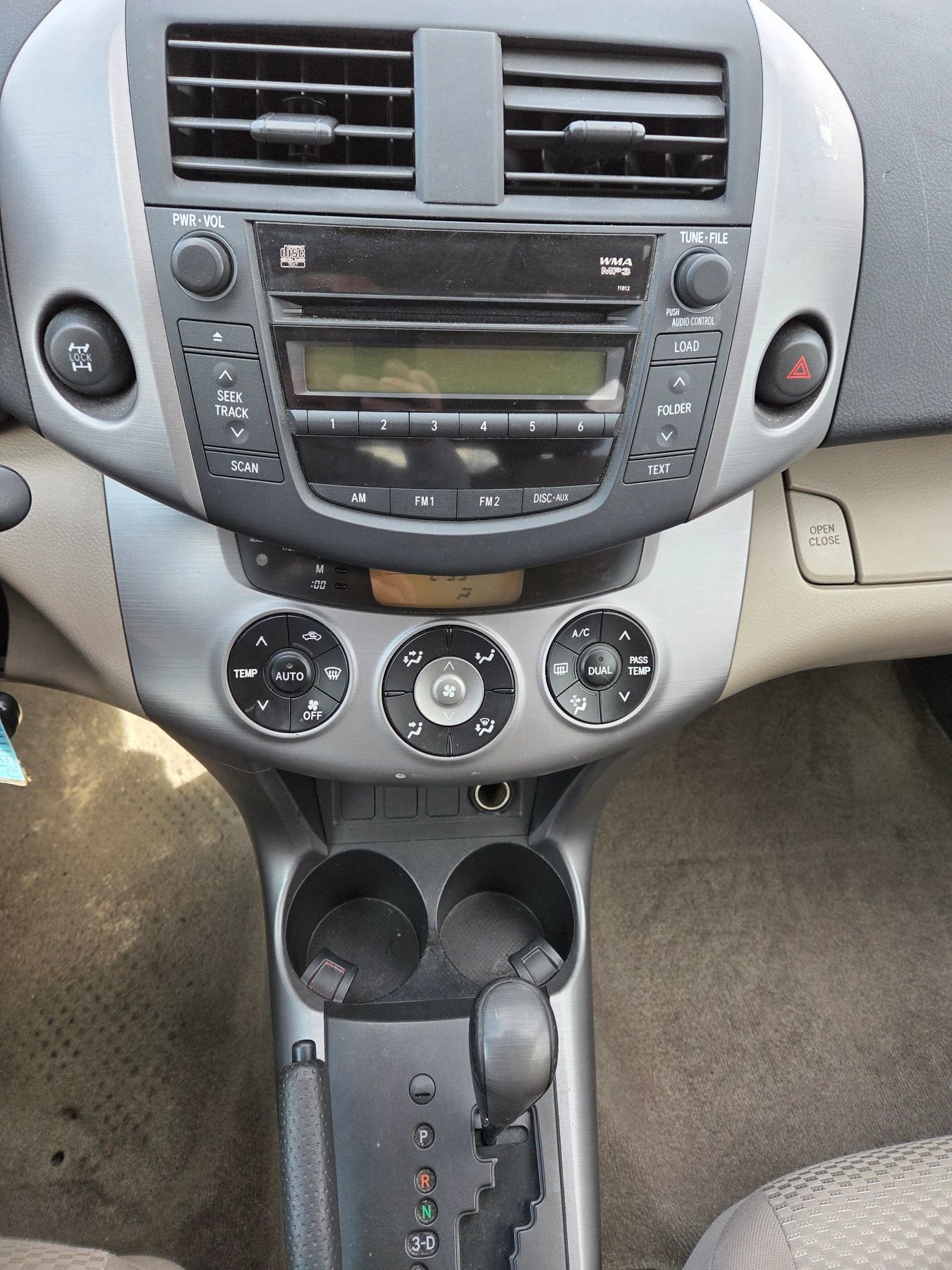 Used 2007 Toyota RAV4 Limited image 27