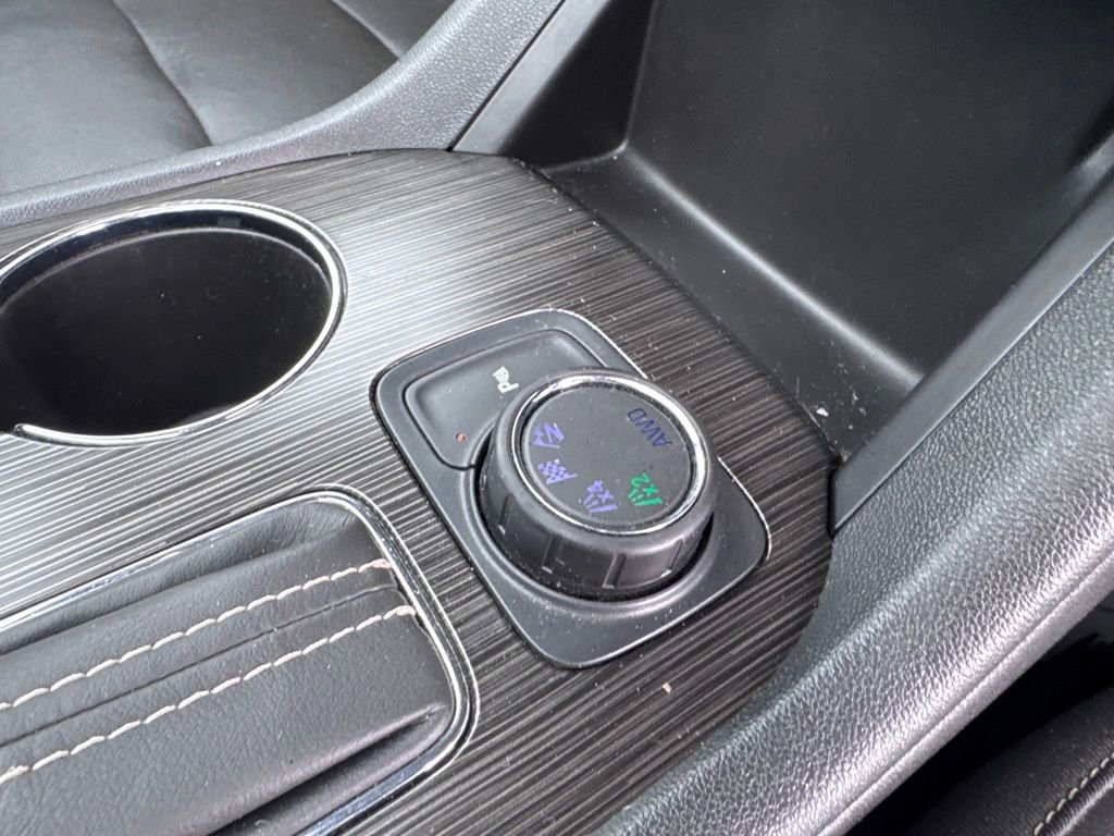 Used 2019 GMC Acadia SLT image 26