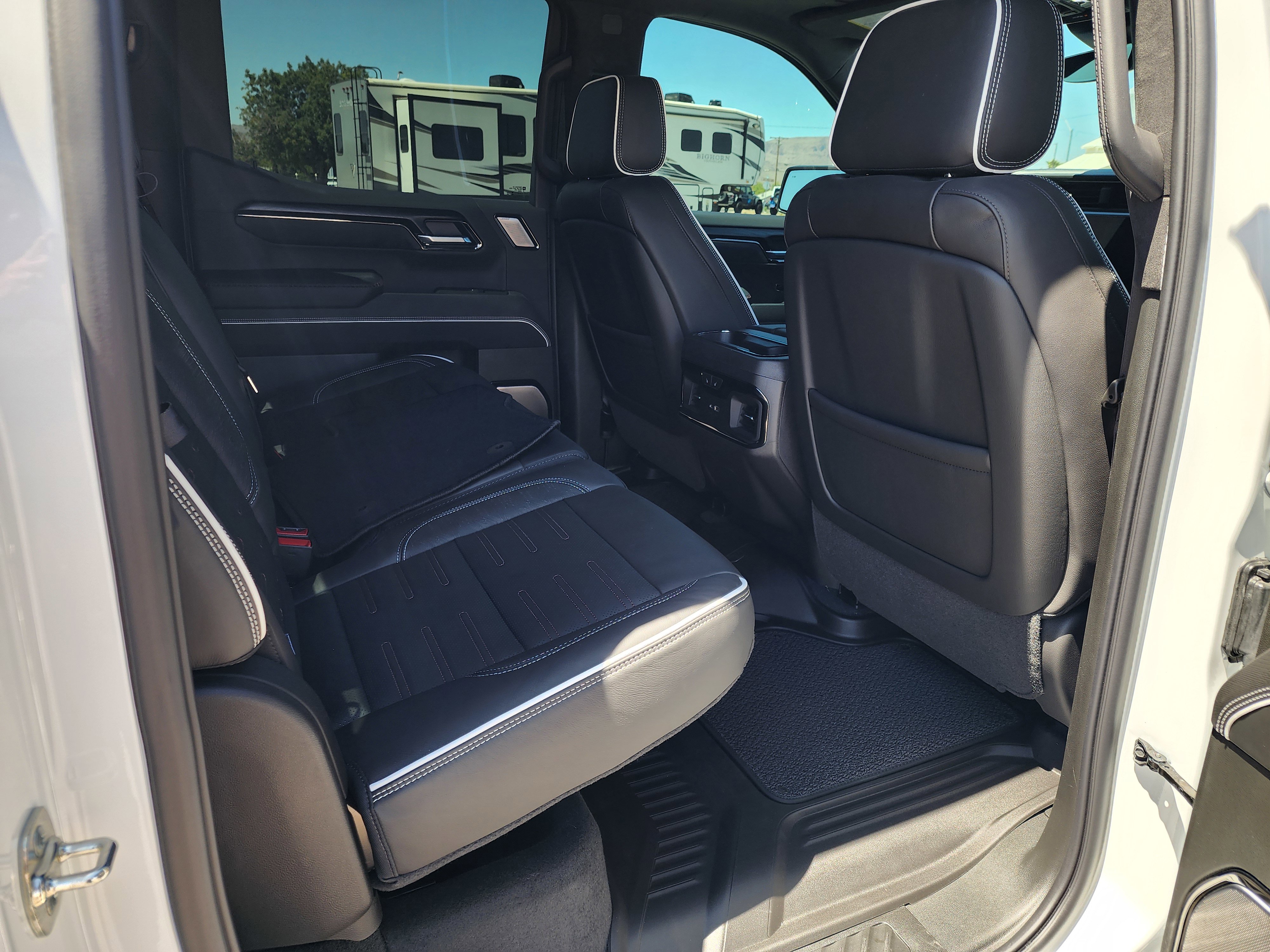 Used 2026 GMC Sierra 1500 AT4X AWD/4WD image 18