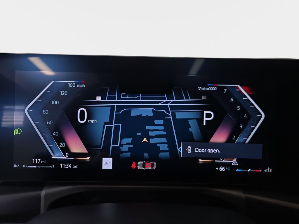 Used 2025 BMW 230i Coupe w/ M Sport Package image 22