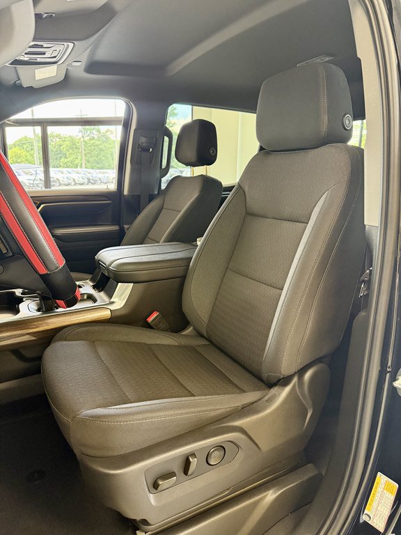 Used 2026 Chevrolet Silverado 1500 RST AWD/4WD image 13