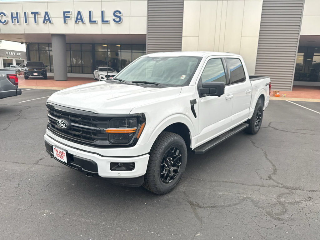 New 2026 Ford F150 XLT w/ Equipment Group 302A MID