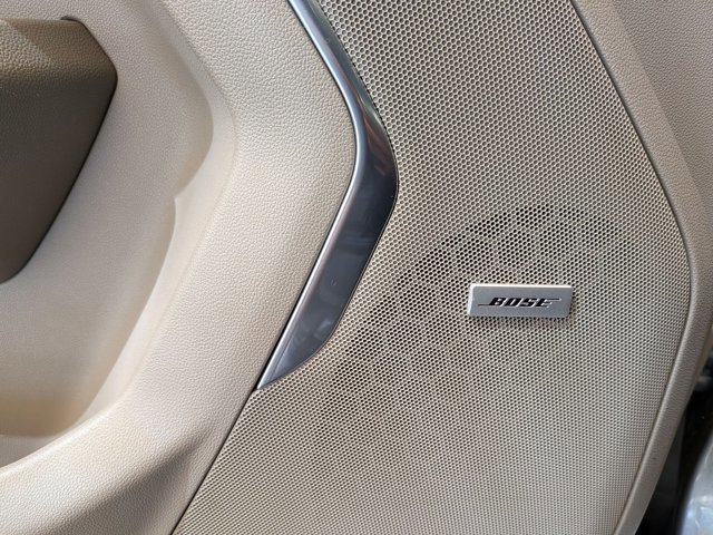 Used 2022 GMC Yukon SLT w/ SLT Premium Package AWD/4WD image 16