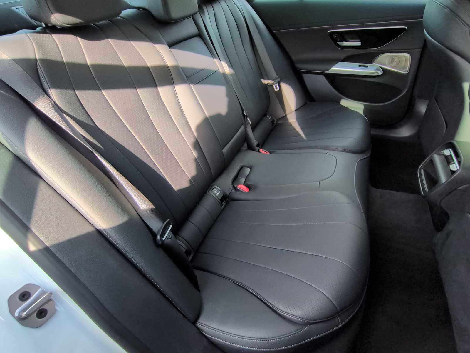 Used 2024 Mercedes-Benz E 350 4MATIC Sedan image 21