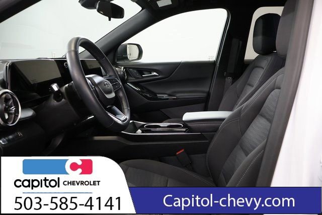 Used 2025 Chevrolet Equinox LT w/ Midnight Edition FWD image 12