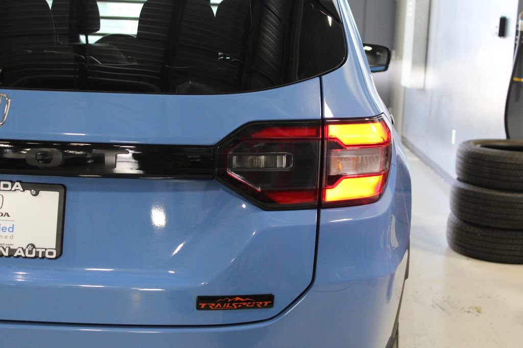 Certified 2025 Honda Pilot TrailSport image 49