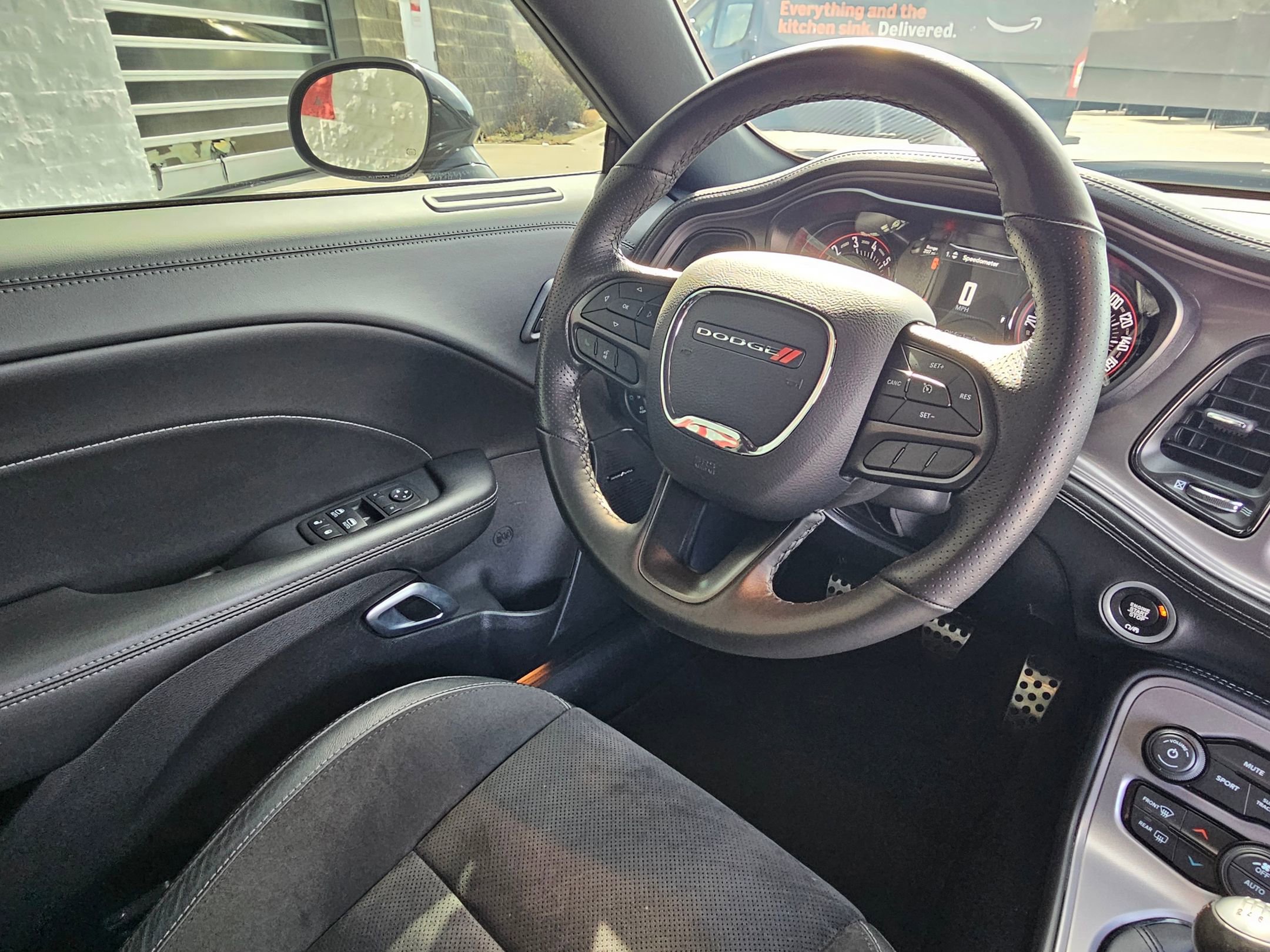 Used 2023 Dodge Challenger R/T w/ Plus Package image 9