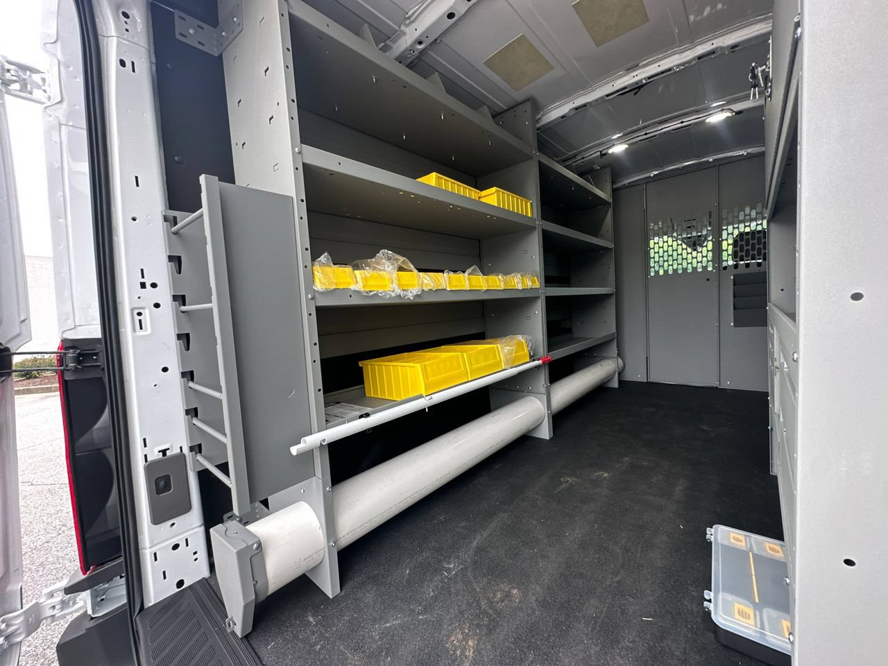 New 2026 Ford Transit 250 148 Medium Roof w/ Load Area Protection Package RWD image 20