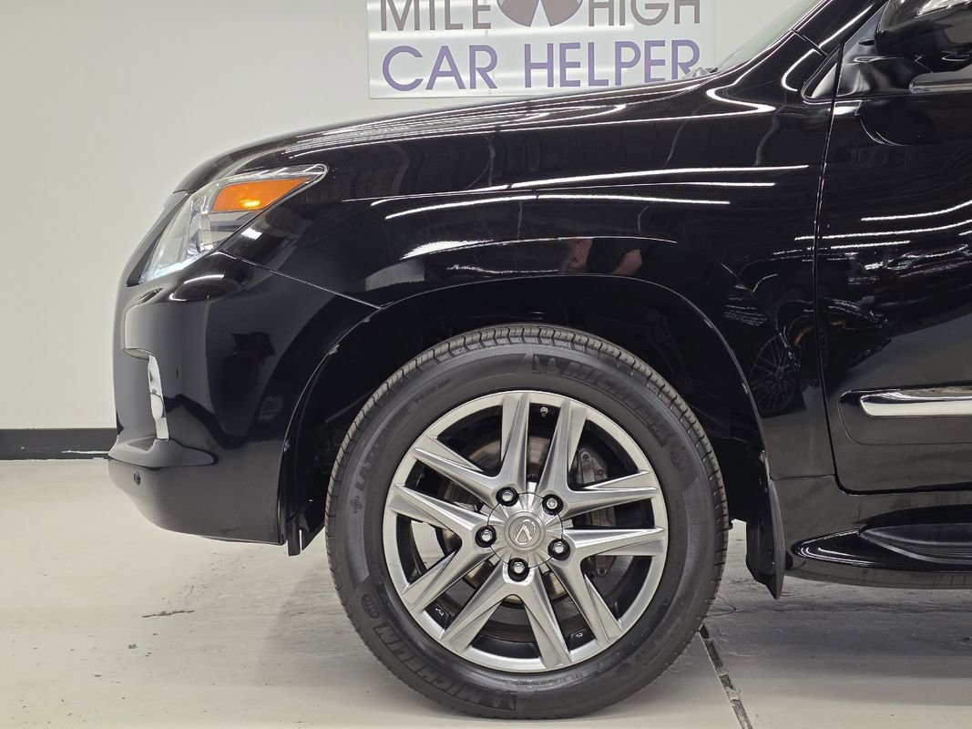 Used 2015 Lexus LX 570 4WD image 46