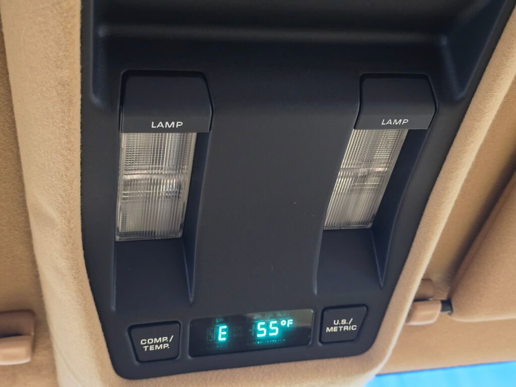 Used 1990 Dodge Grand Caravan LE image 85