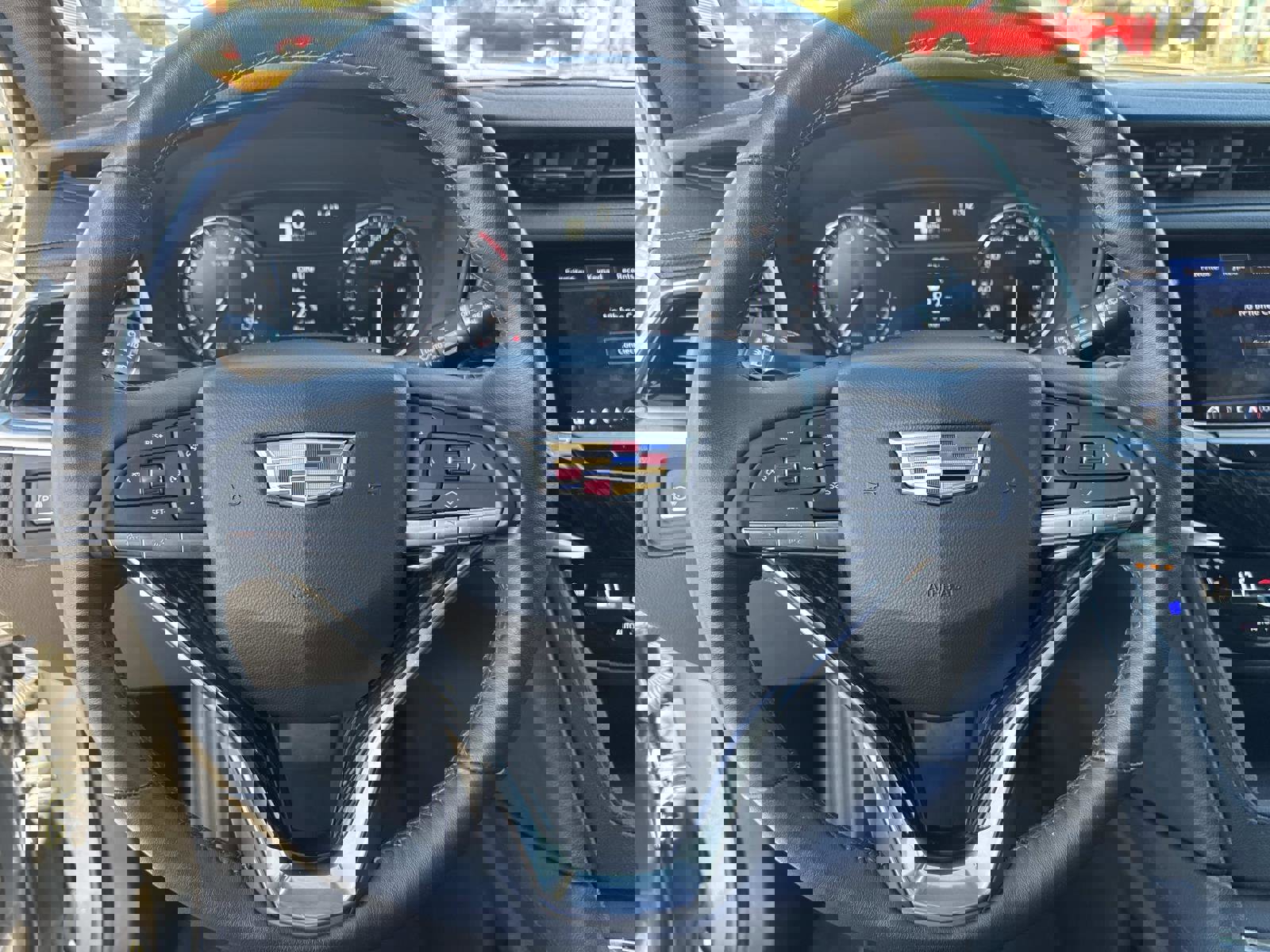 Certified 2025 Cadillac XT6 Premium Luxury image 32