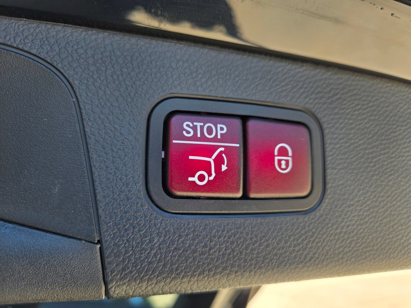 Used 2021 Mercedes-Benz GLC 300 image 29