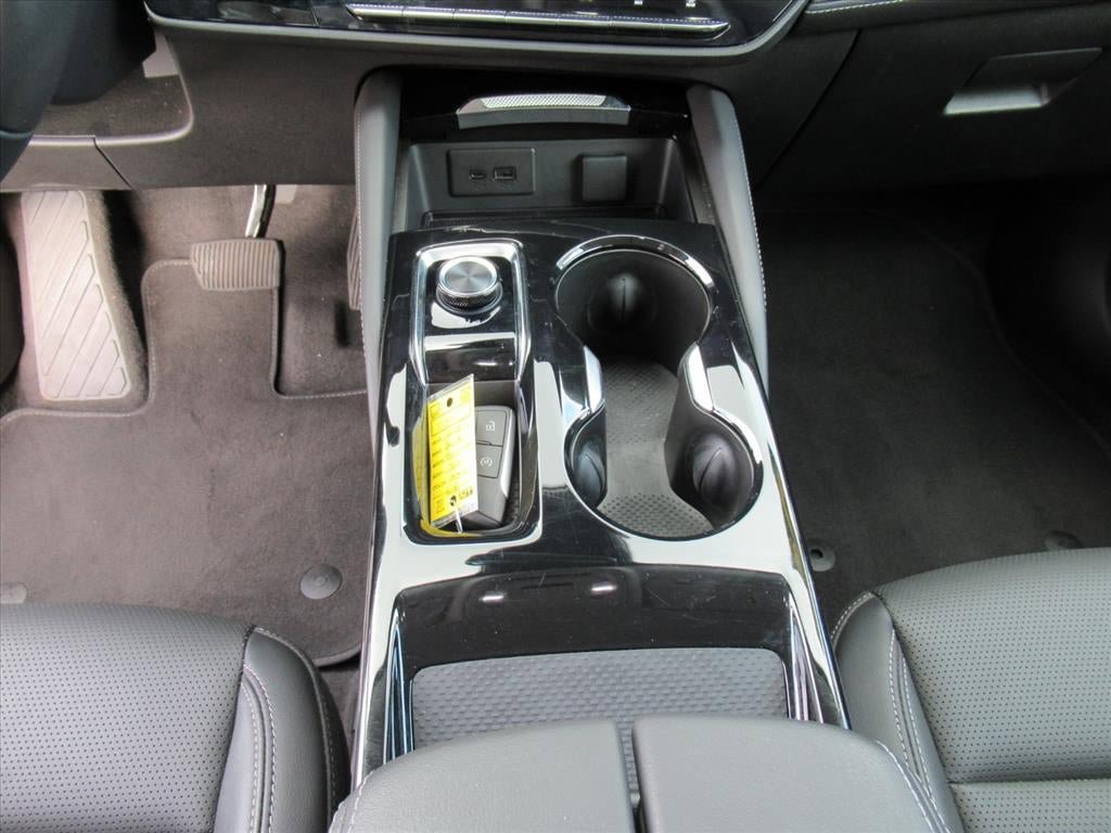 Used 2025 Buick Envision Preferred AWD/4WD image 21