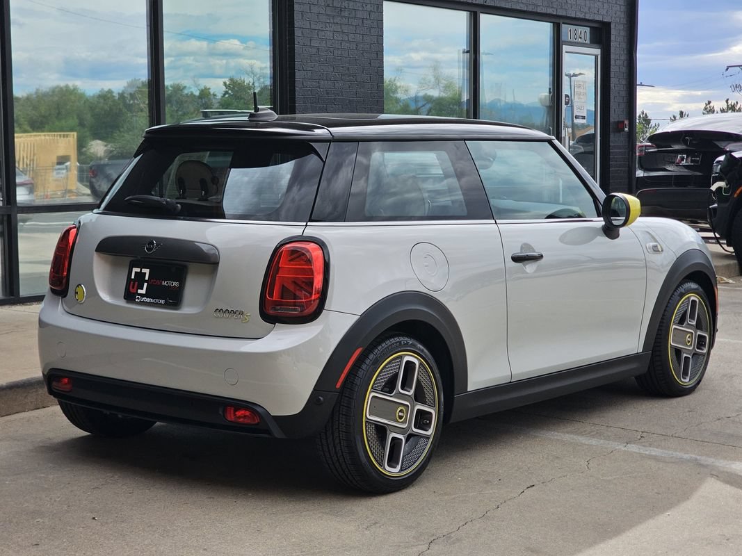 Used 2020 MINI Cooper SE w/ 8.8" Touchscreen Nav Package FWD image 11
