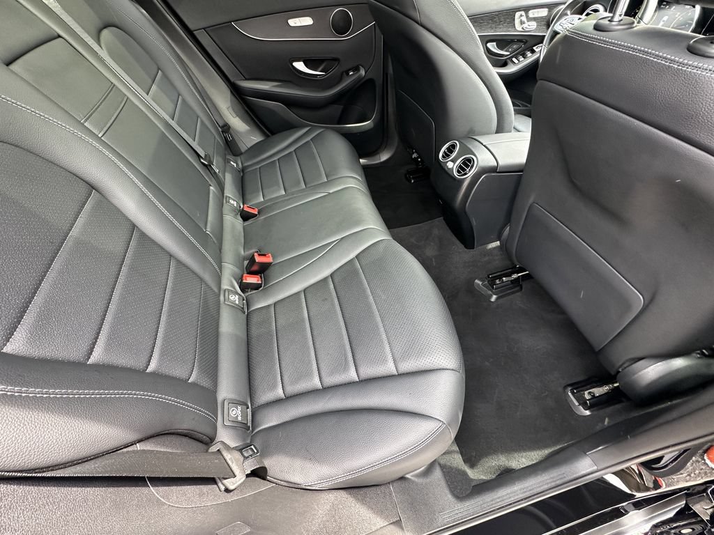 Certified 2022 Mercedes-Benz GLC 300 4MATIC w/ Multimedia Package Lite image 18