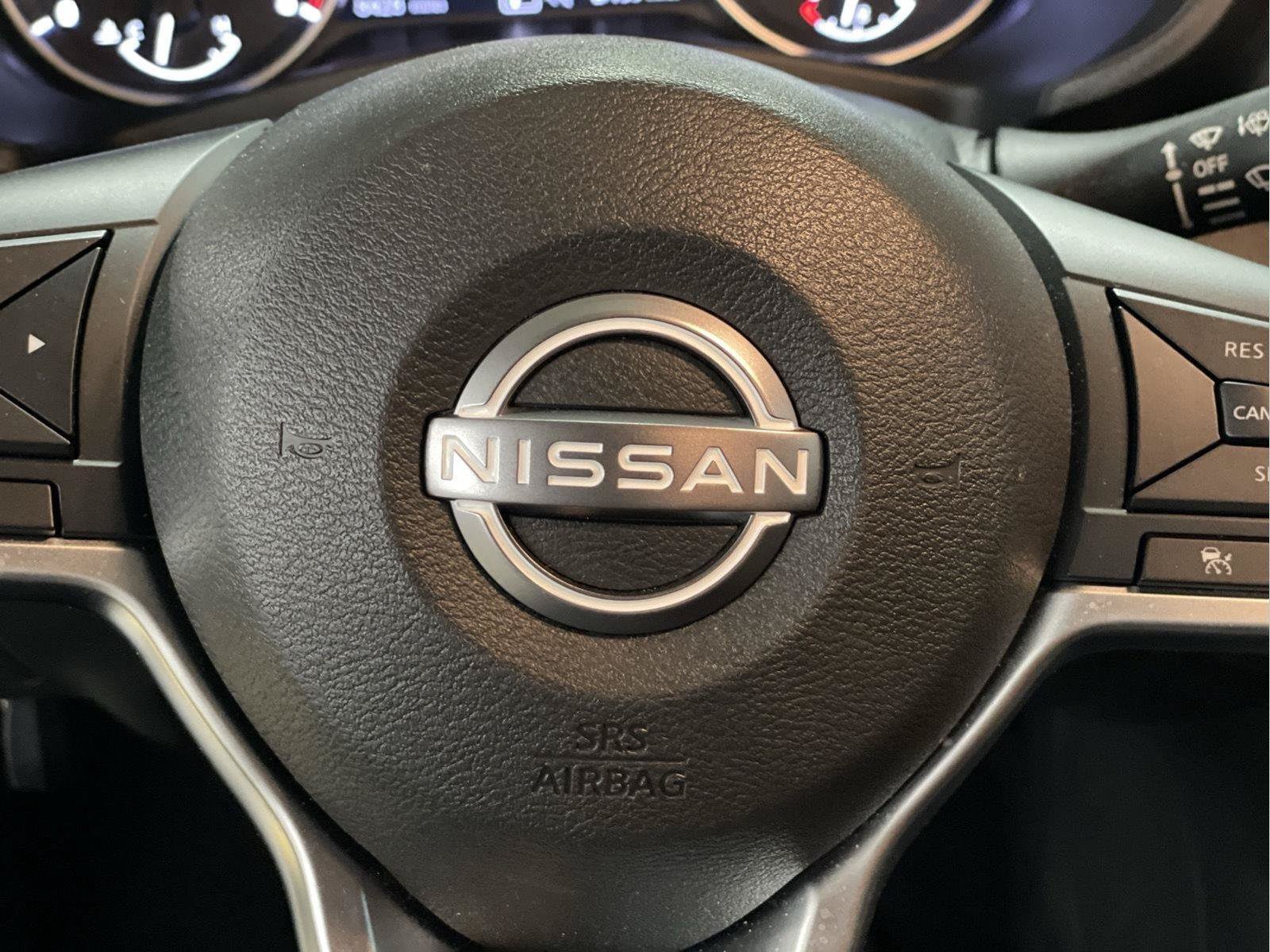 Used 2025 Nissan Sentra SV w/ Trunk Package FWD image 19