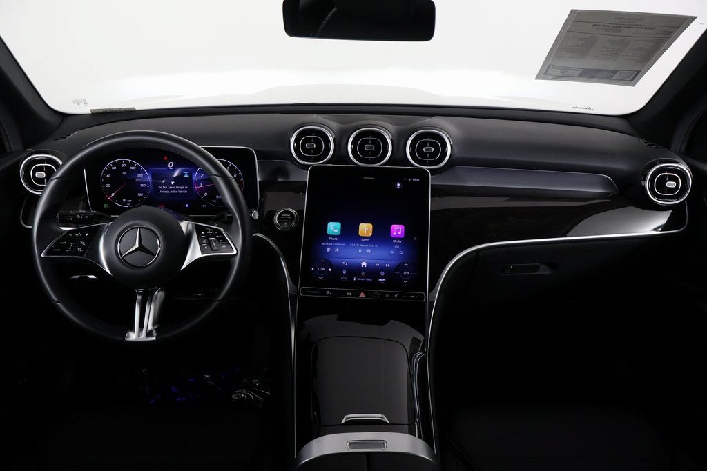 Certified 2026 Mercedes-Benz GLC 300 image 8