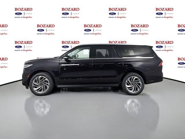 New 2026 Lincoln Navigator L Premier AWD/4WD image 5