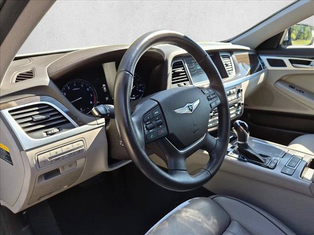 Used 2015 Hyundai Genesis 3.8 w/ Option Group 03 RWD image 10