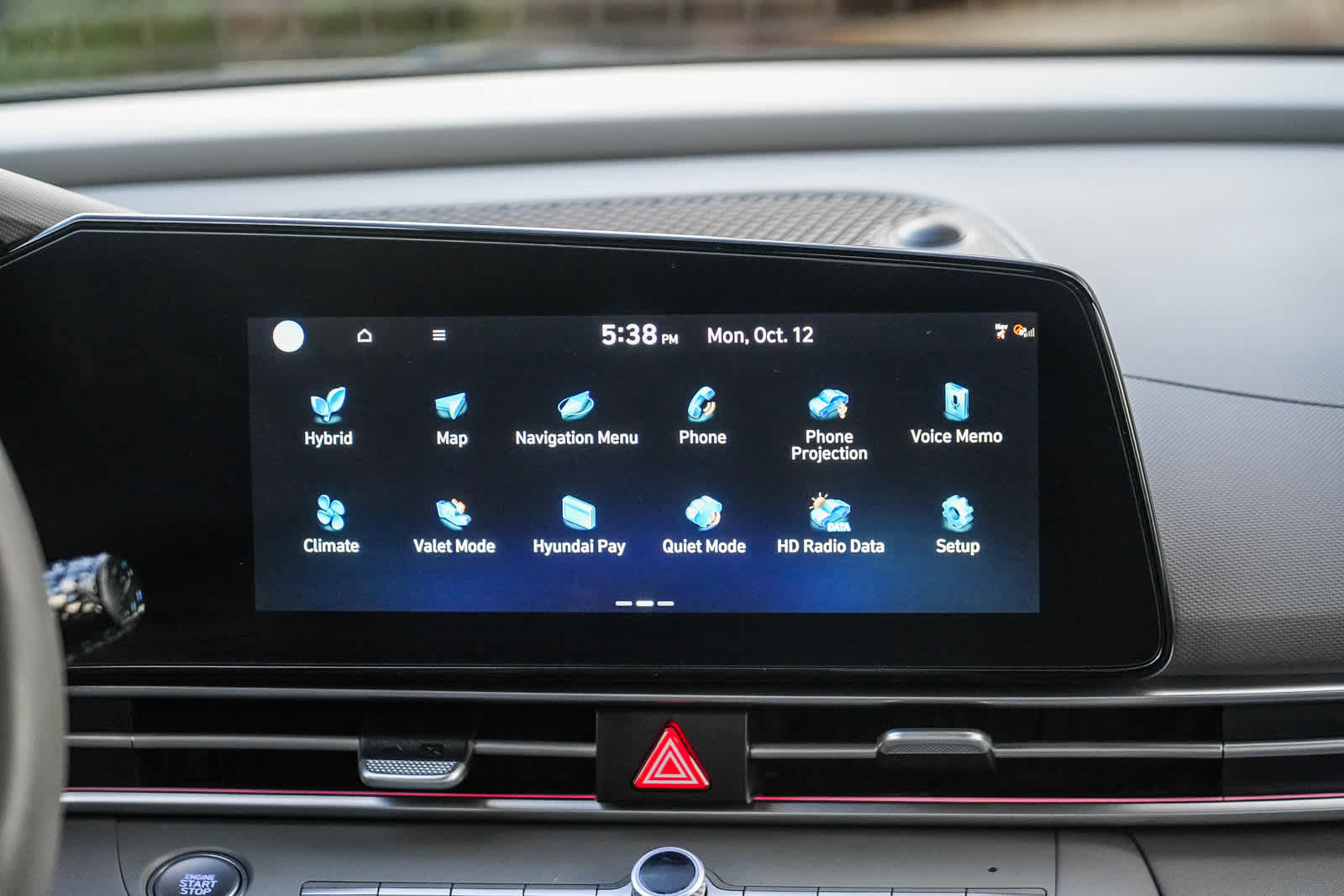 Used 2025 Hyundai Elantra SEL FWD image 14