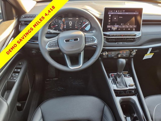 New 2026 Jeep Compass Latitude image 3