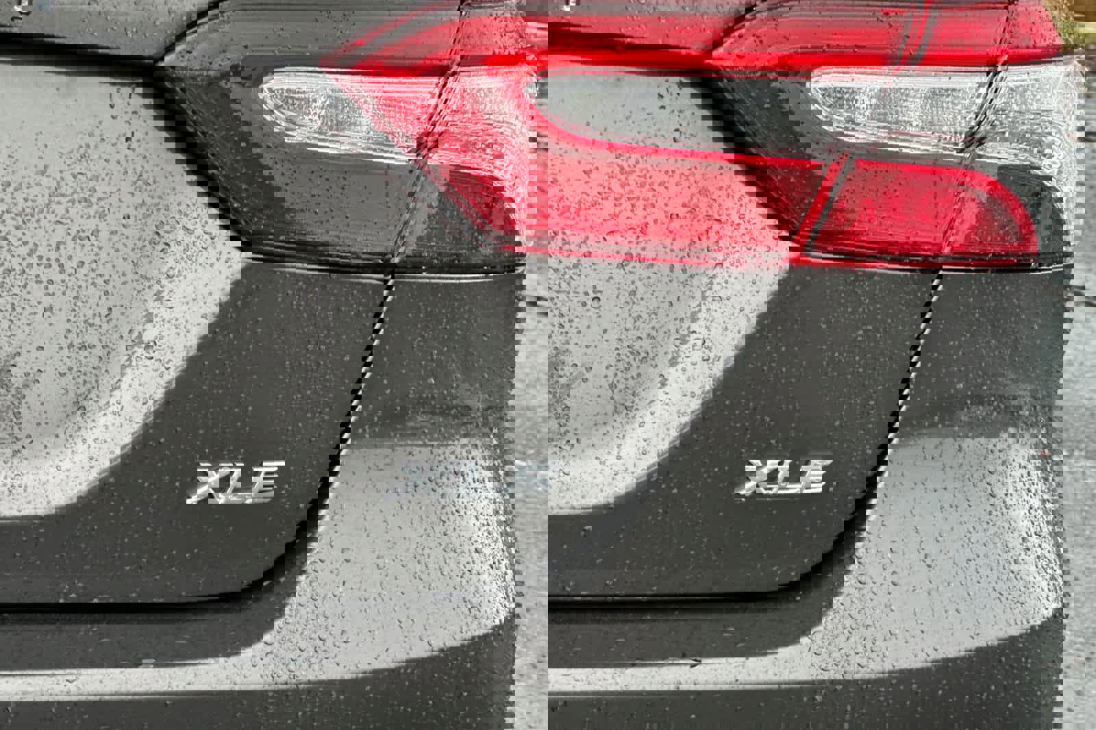 Used 2018 Toyota Camry XLE w/ Driver Assist Package image 27