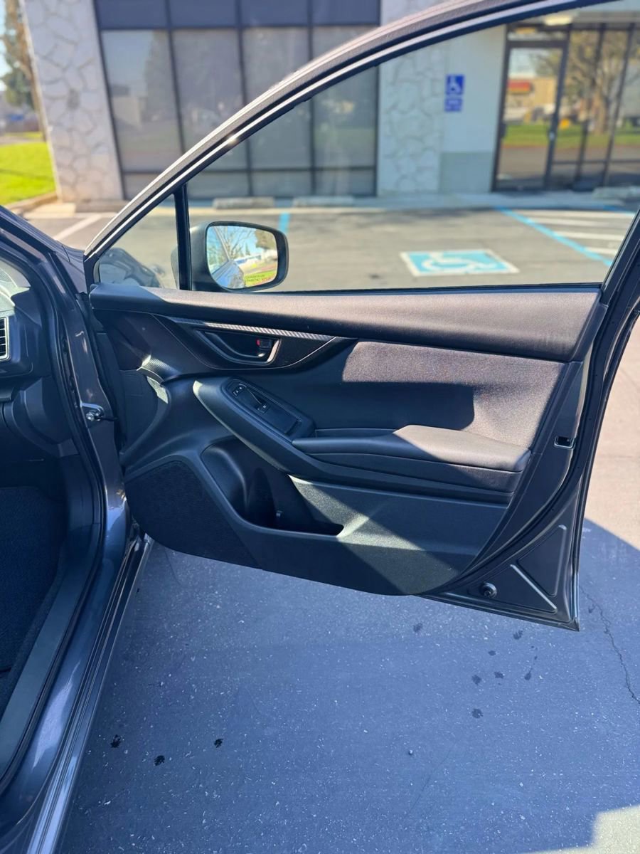 Used 2018 Subaru Impreza 2.0i image 11