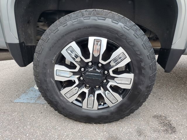 Used 2024 GMC Sierra 3500 Denali w/ Denali Reserve Package AWD/4WD image 5