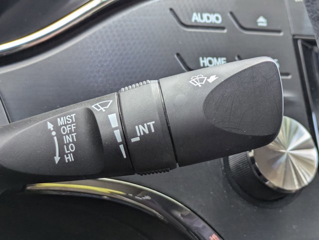 Used 2016 Toyota Avalon XLE Premium FWD image 10