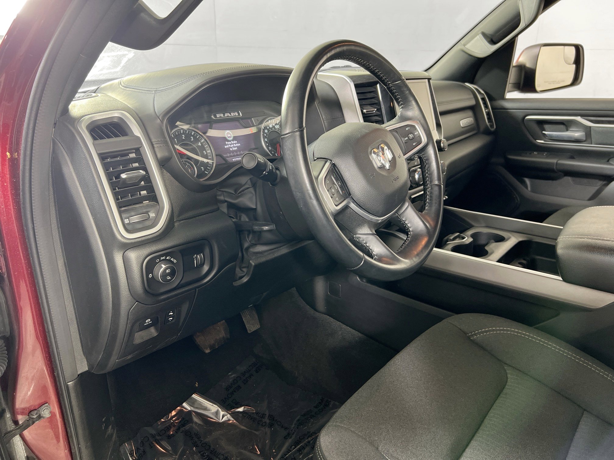Used 2022 RAM 1500 Big Horn AWD/4WD image 9